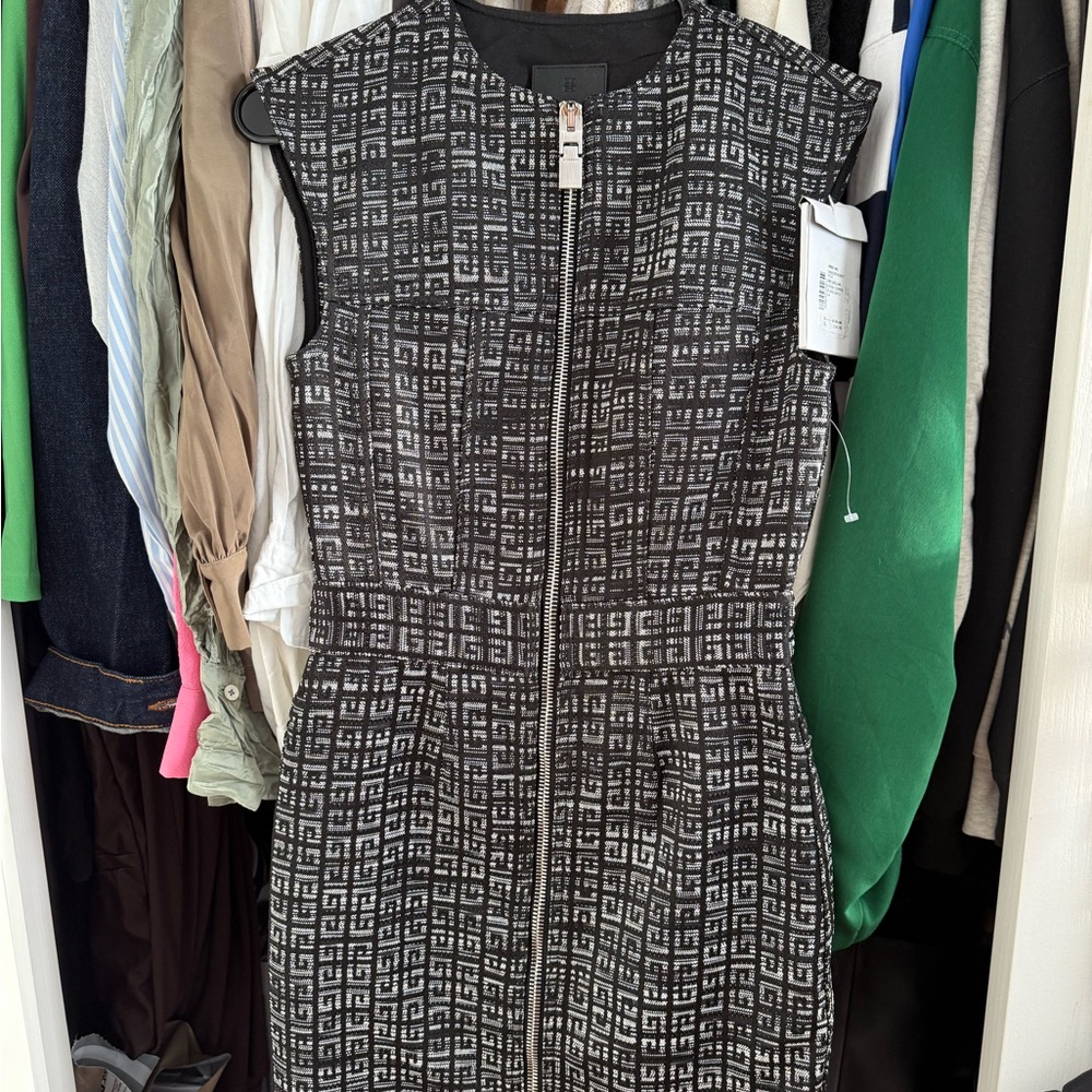 Chic Black and White Patterned Dress